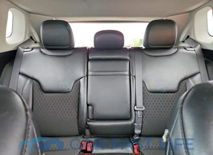 3C4NJDBB8LT150437# 10