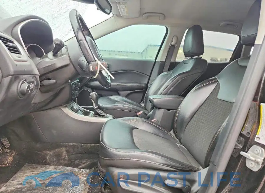 3C4NJDBB8LT150437# 7