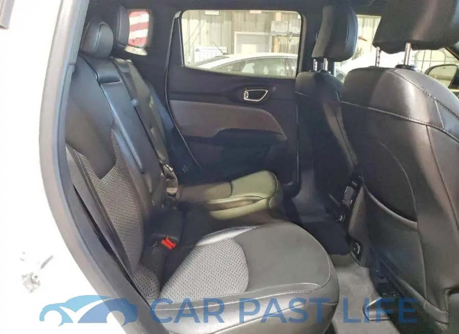 3C4NJDBN4ST580863# 11