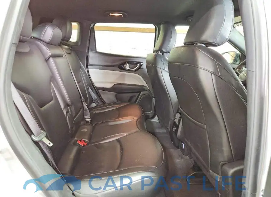 3C4NJDCN8ST621638# 11
