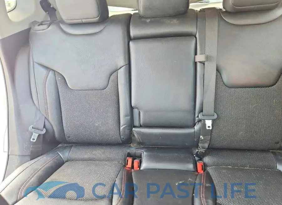 3C4NJDDBXLT195280# 10