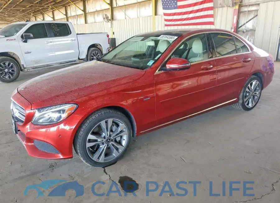 55SWF4HB3JU257158# 1
