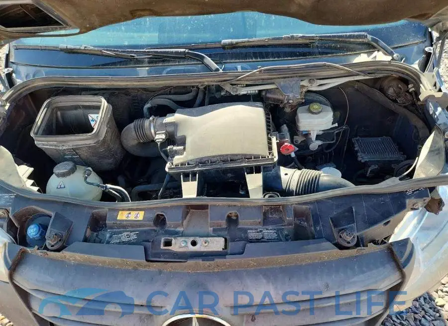 WD4PF1CDXKP130465# 11