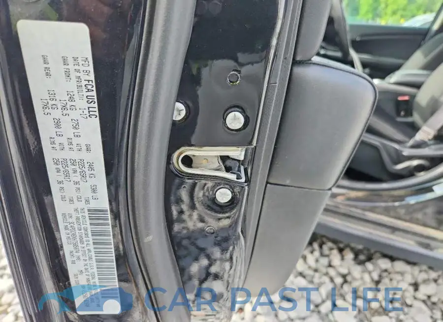 3C4PDCABXHT585074# 13