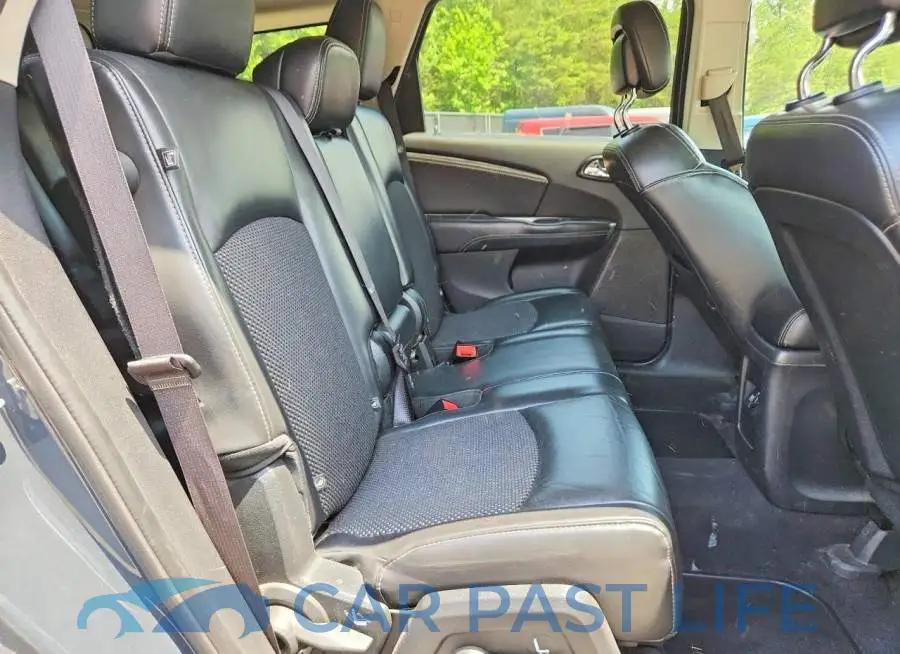 3C4PDCGG2HT636506# 11