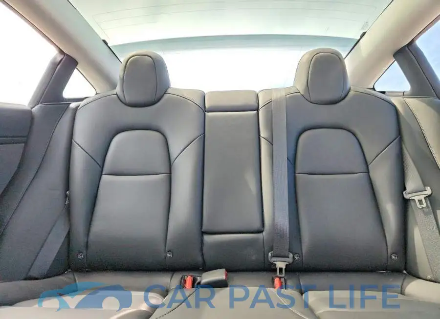 5YJ3E1EA9PF672074# 10