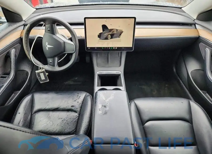 5YJ3E1EAXNF369303# 8