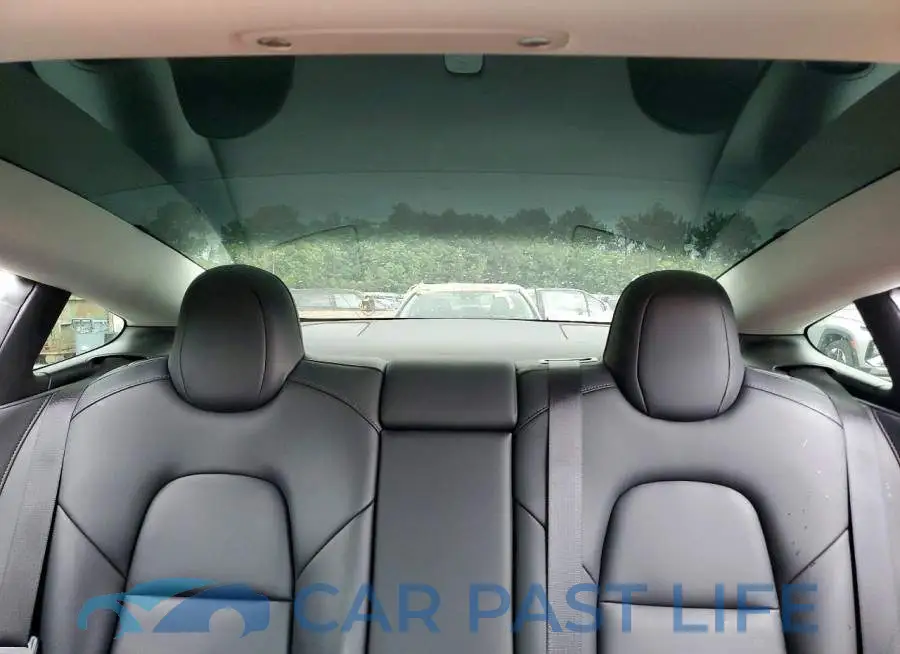 5YJ3E1EB2NF276154# 10
