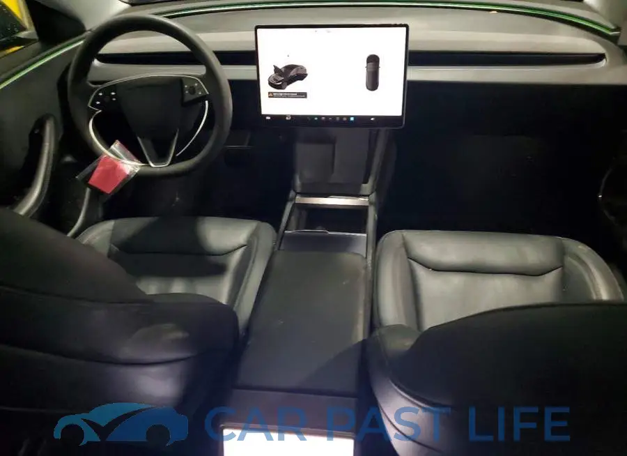 5YJ3E1EB9RF814712# 8