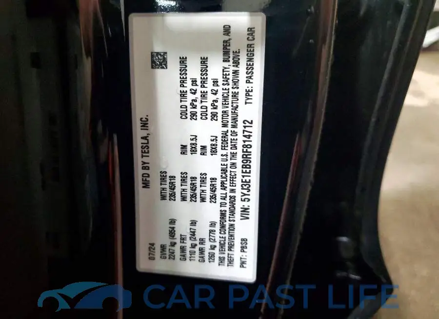 5YJ3E1EB9RF814712# 13
