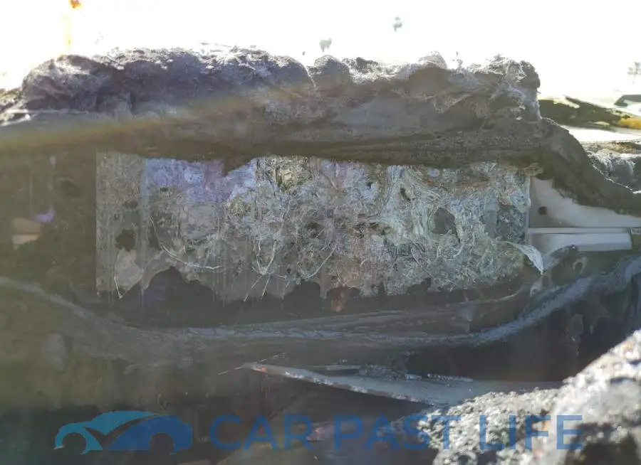 5YJSA1E64NF487480# 9