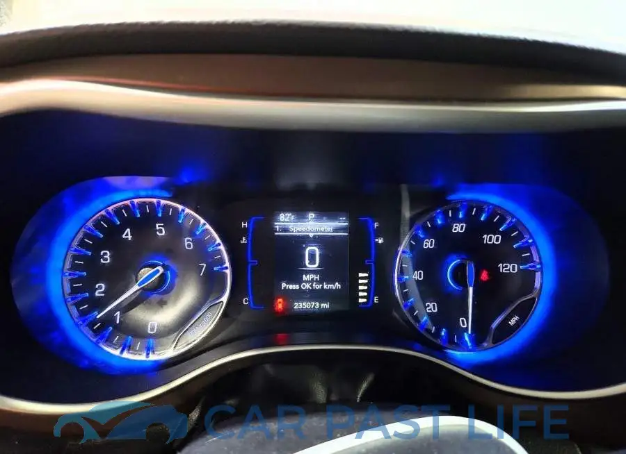 2C4RC1AG1JR113849# 9