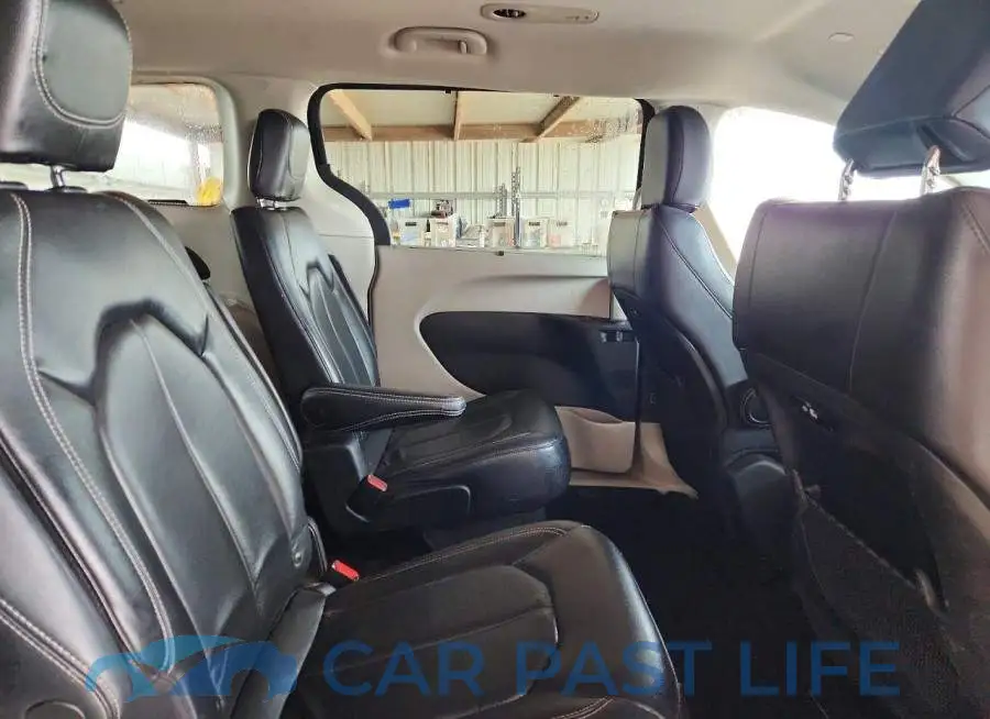 2C4RC1BG8NR185751# 11