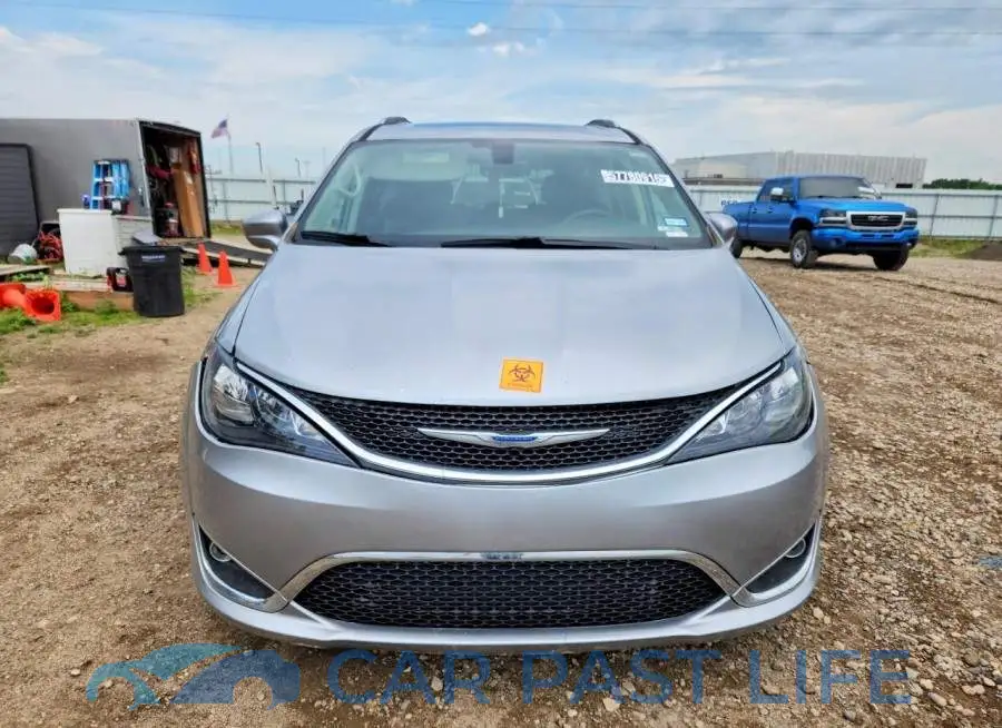 2C4RC1EG1JR271375# 5