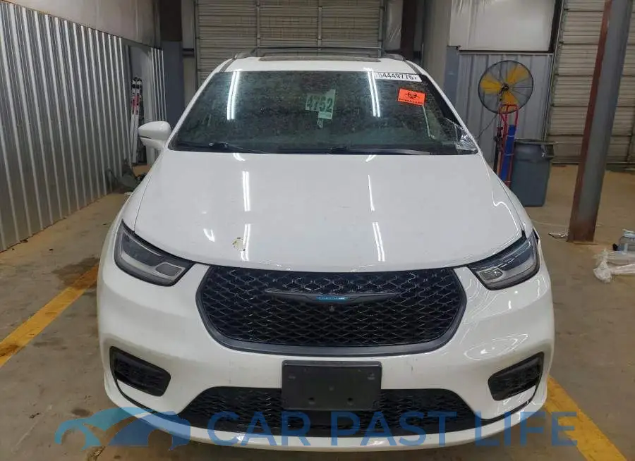 2C4RC1S75MR526828# 5
