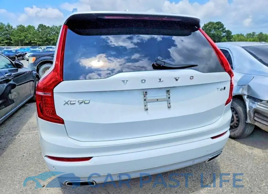 YV4A22PK1J1195469# 6