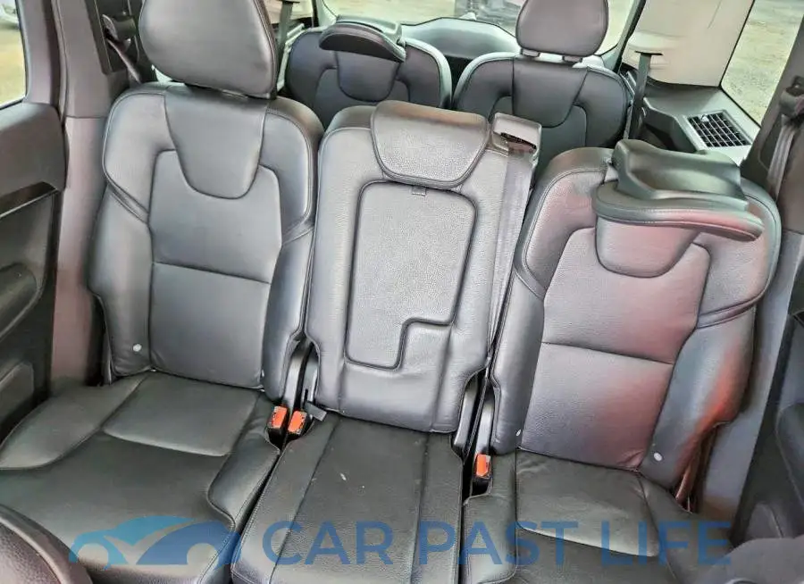 YV4A22PK1J1195469# 10