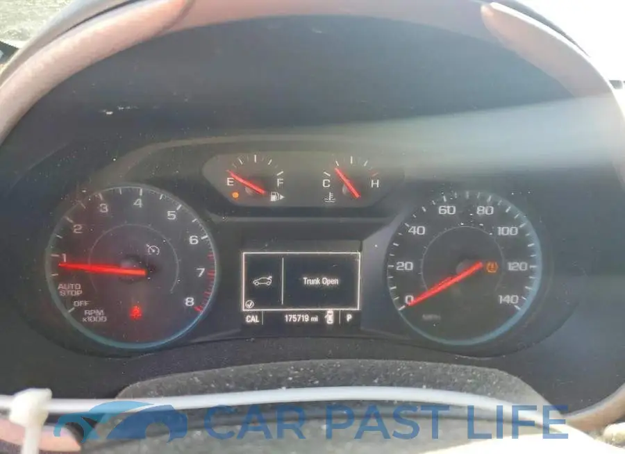 1G1ZB5ST8JF133621# 9