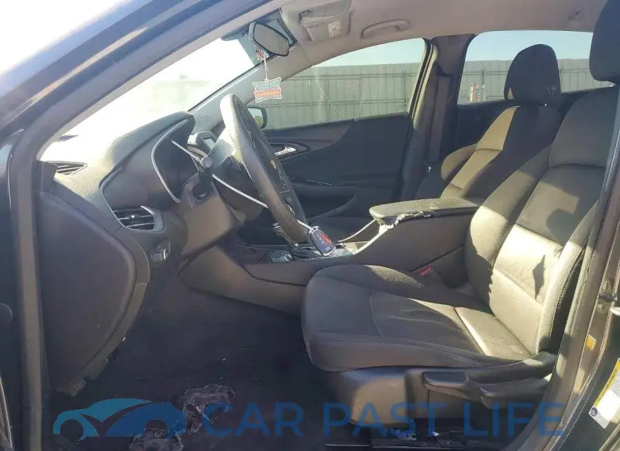 1G1ZB5ST8JF133621# 7