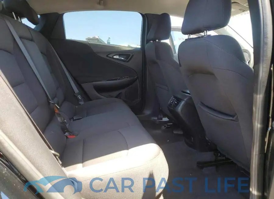 1G1ZD5ST1NF117938# 10