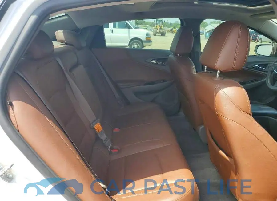1G1ZD5ST6JF282538# 10