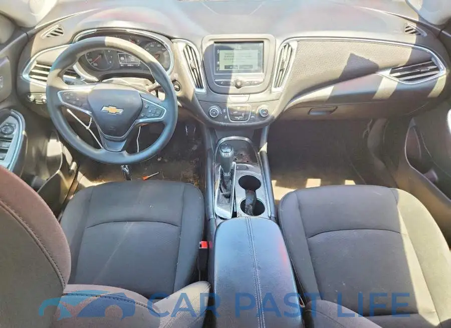 1G1ZD5STXJF139530# 8