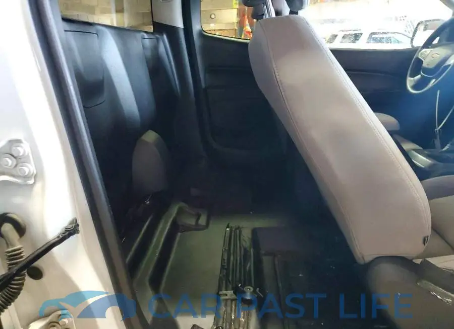 1GCHSBEA5N1270157# 10