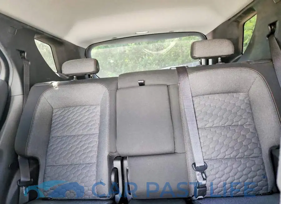 2GNAXKEV7L6282480# 10