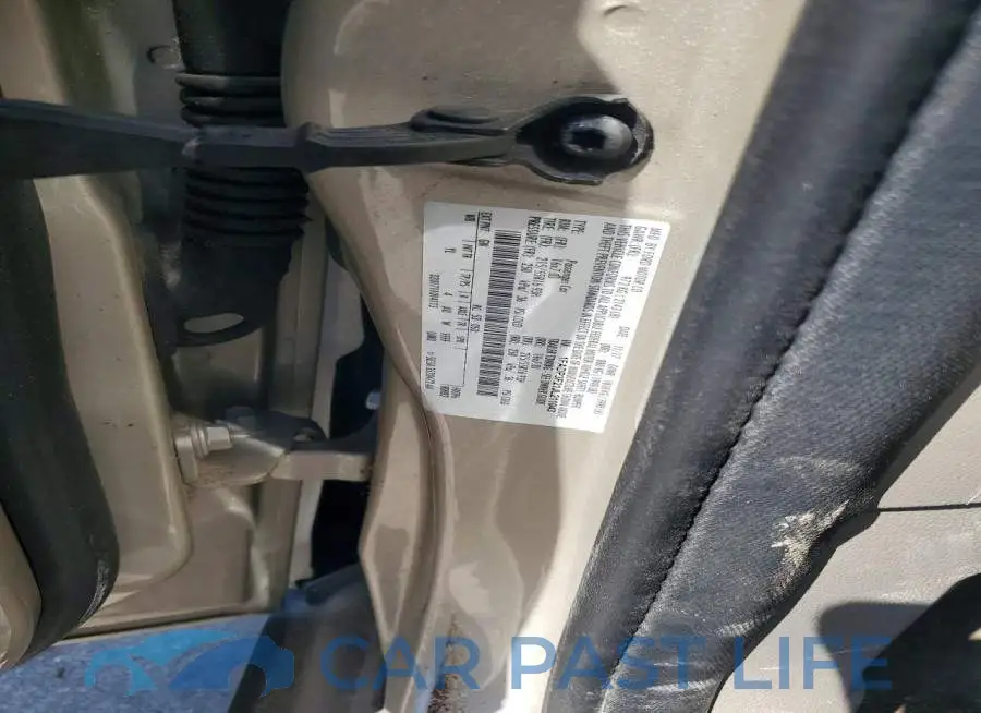 1FADP3F21JL211043# 12
