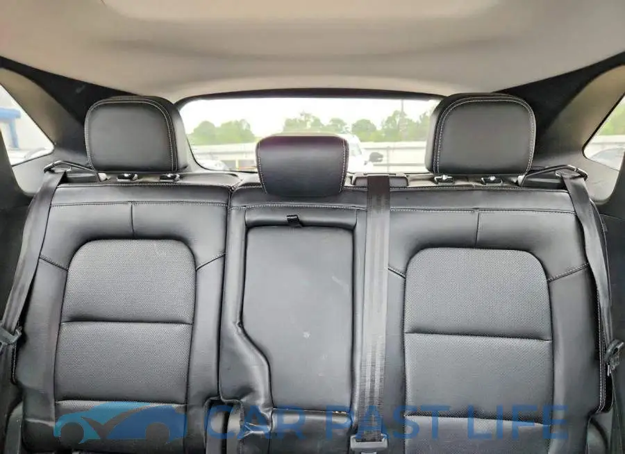 1FMCU9J94NUB68741# 10