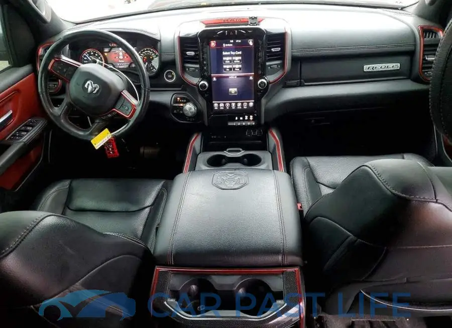 1C6SRFLT8KN914565# 8