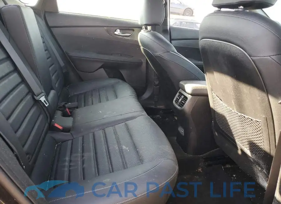 3KPF54AD5RE733072# 10