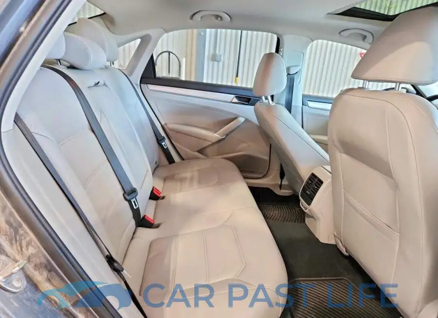 1VWLA7A38KC012097# 10
