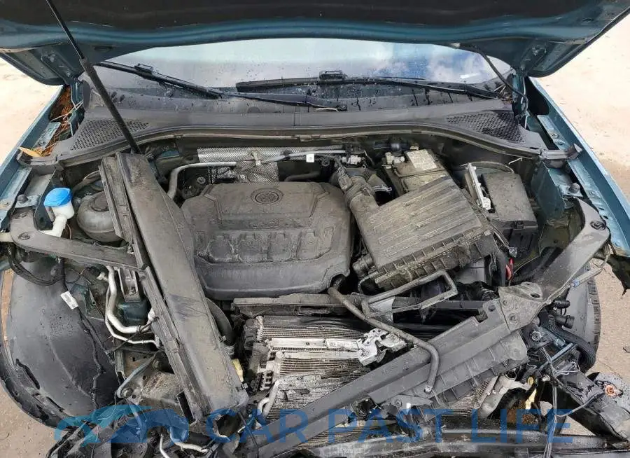 3VV2B7AX7LM135471# 12