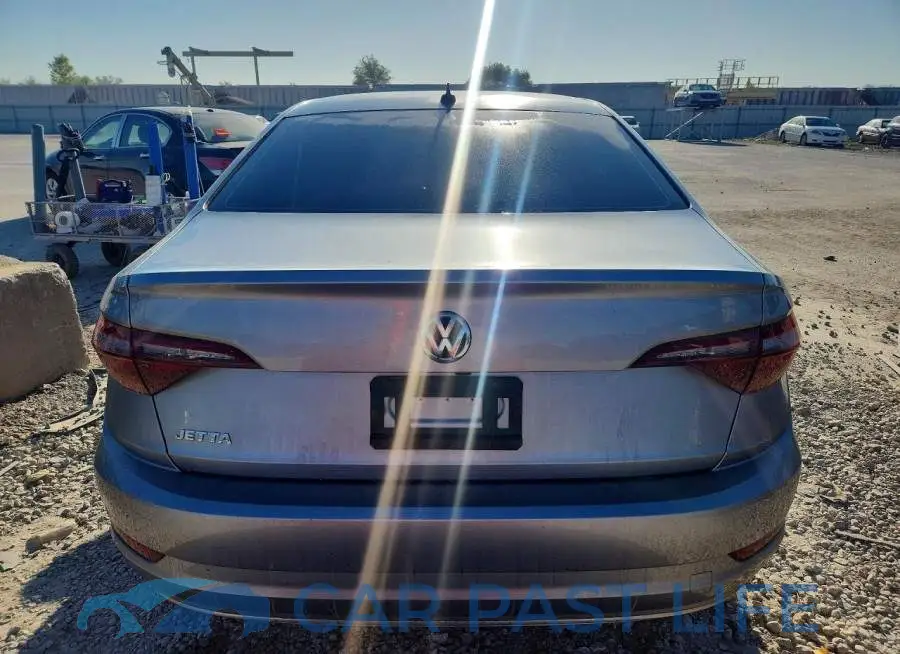 3VWCB7BU9KM255906# 6