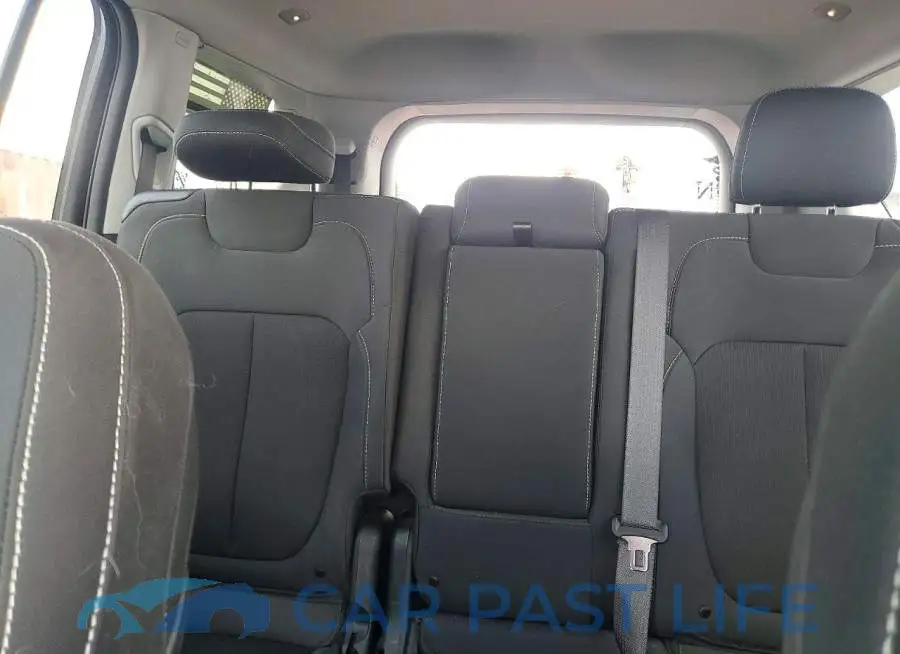 1C4RJJAG0P8102030# 10