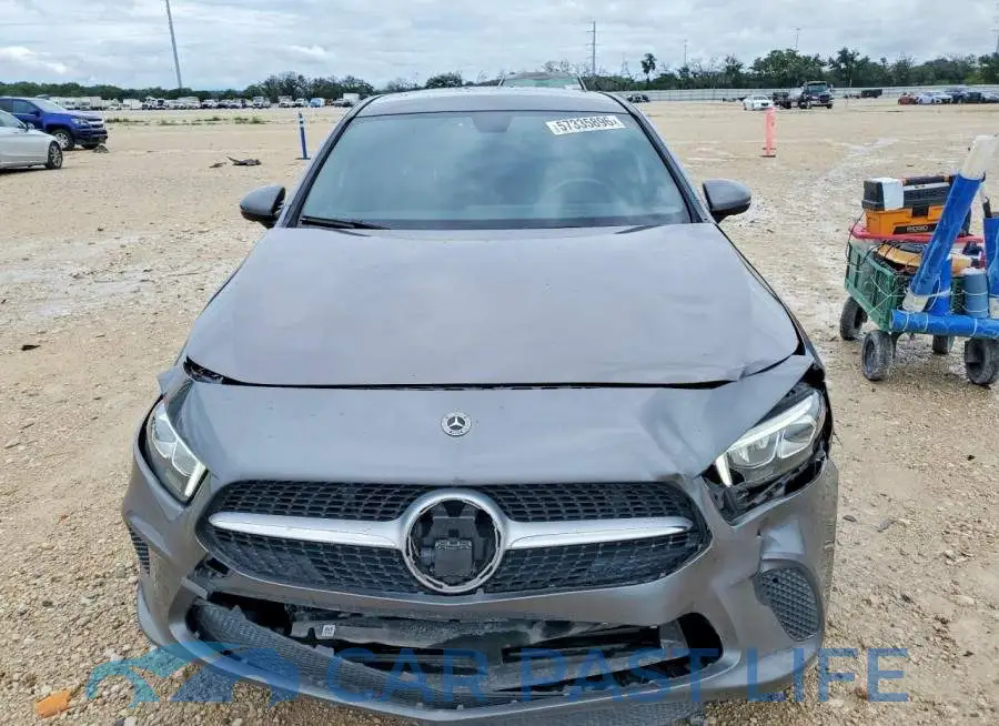 W1K3G4EB2NJ363384# 5
