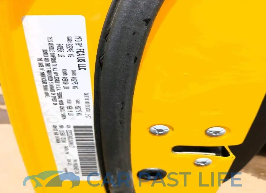 2C3CDZAGXJH200127# 12