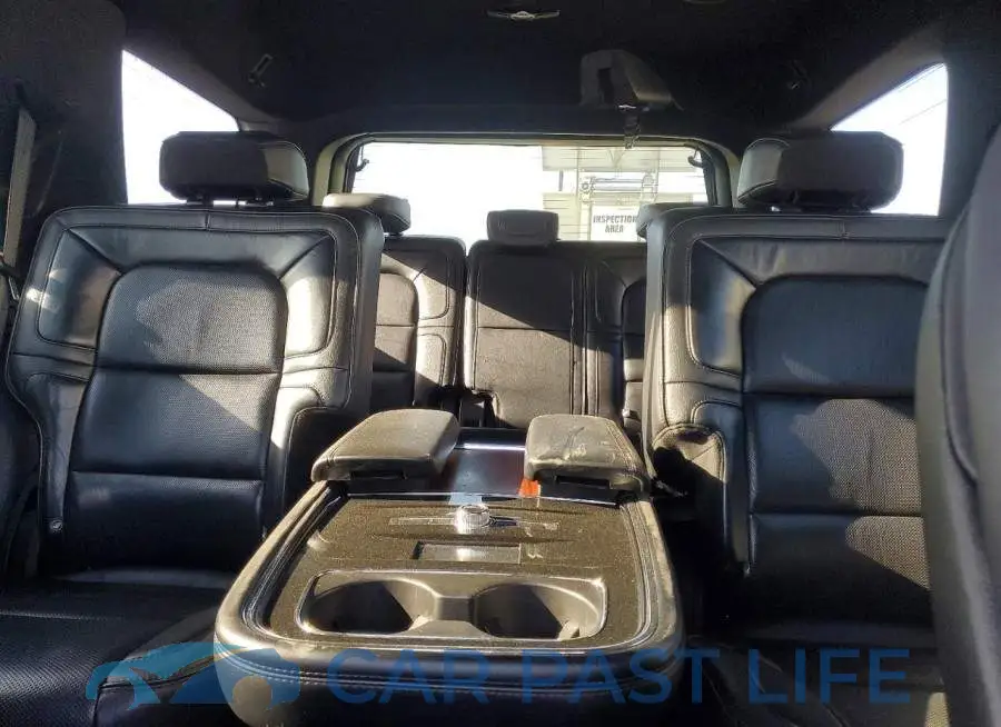 5LMJJ2LT1JEL21366# 10