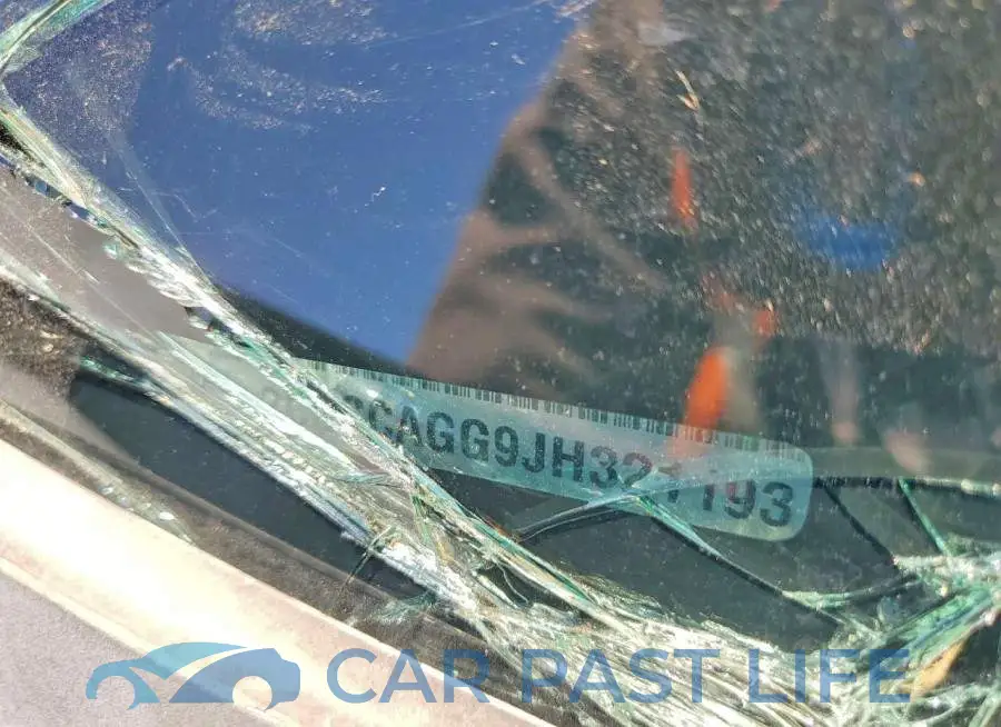 2C3CCAGG9JH321193# 12