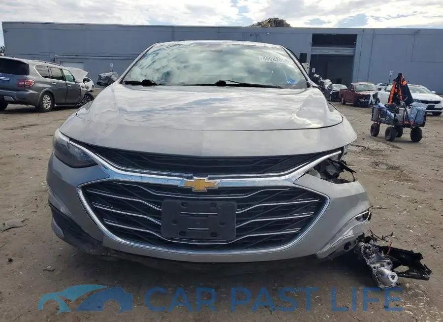 1G1ZD5ST2PF143581# 5