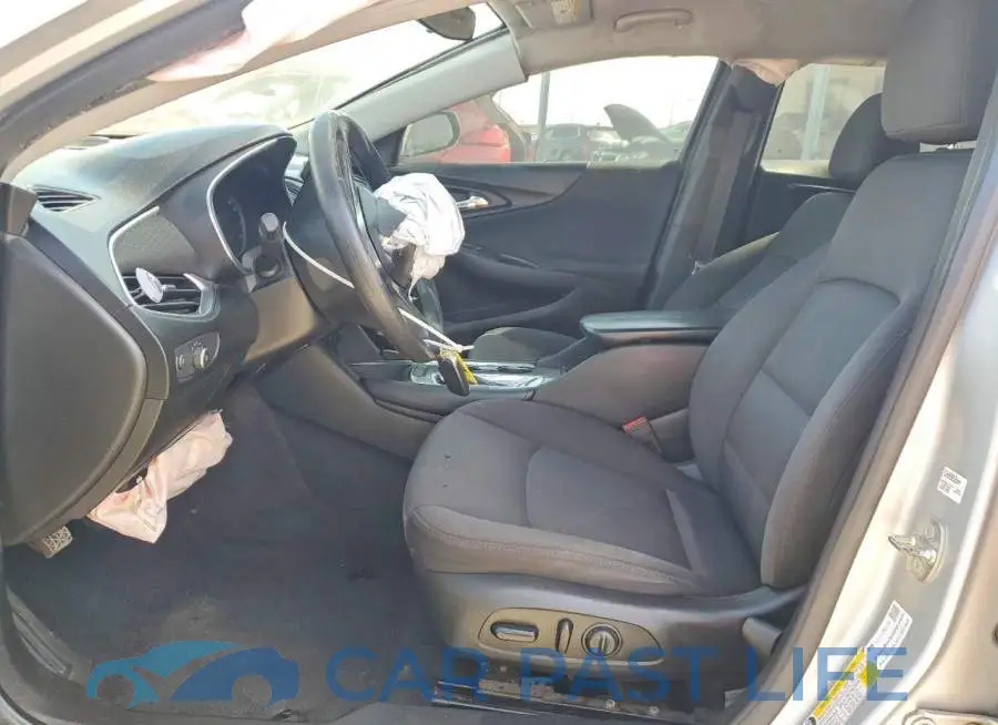 1G1ZD5ST4JF155612# 7