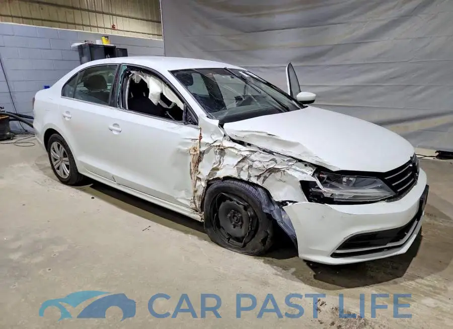 3VW167AJ0HM242392# 4