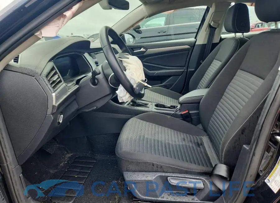 3VW5M7BU2RM012497# 7