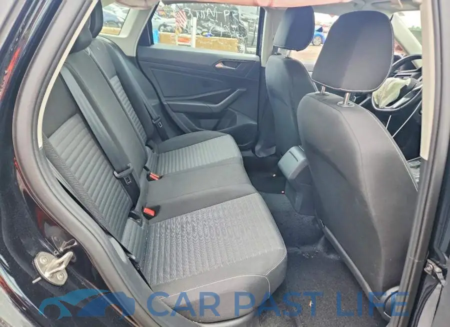 3VW5M7BU2RM012497# 10