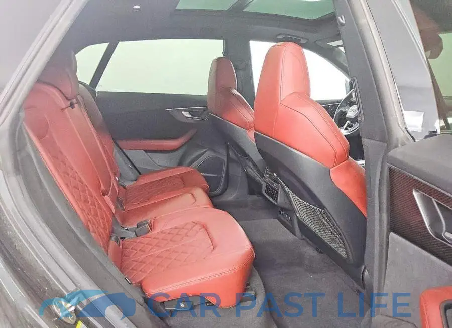 WA1AWBF10PD033978# 11