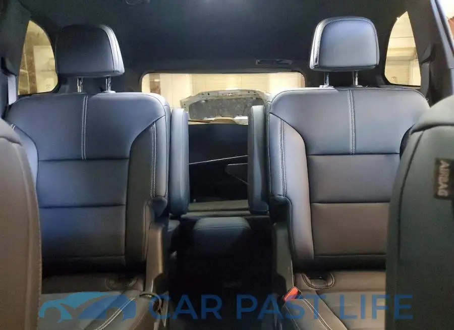 1GKENNKS8RJ207864# 10