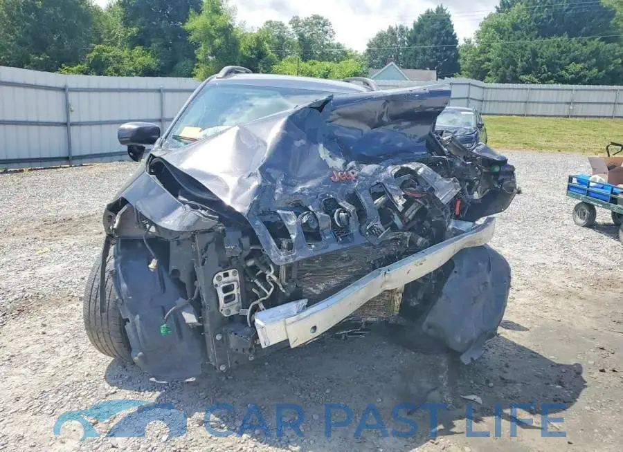 1C4PJLCS9HW572381# 5