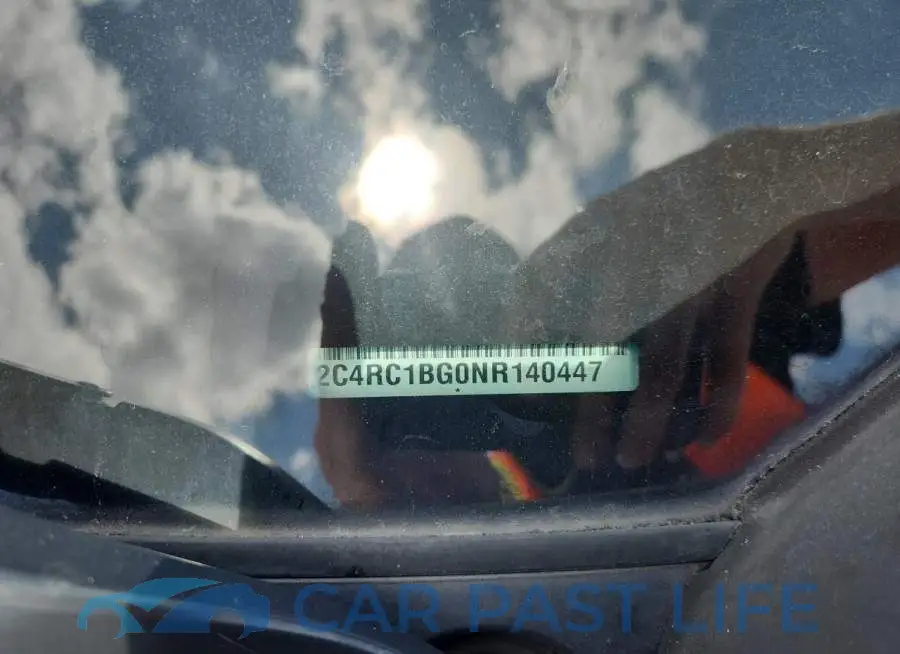 2C4RC1BG0NR140447# 14
