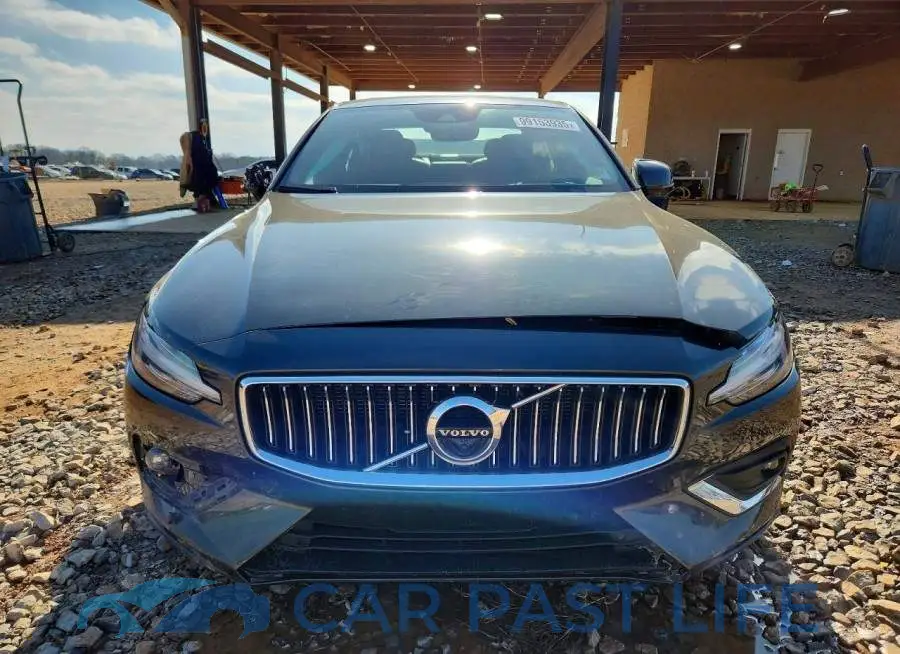 7JR102TL1MG113508# 5